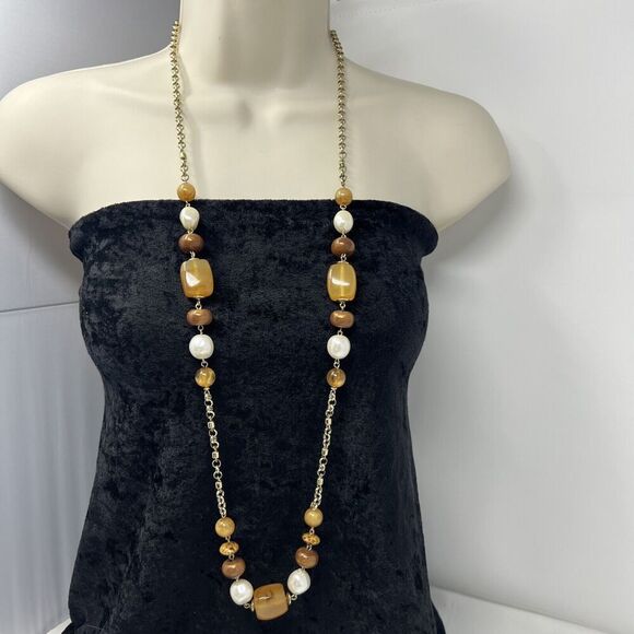 Chico's Single Necklace Amber Color Acrylic Pearl Brown On Gold Tone Longline - Picture 1 of 7